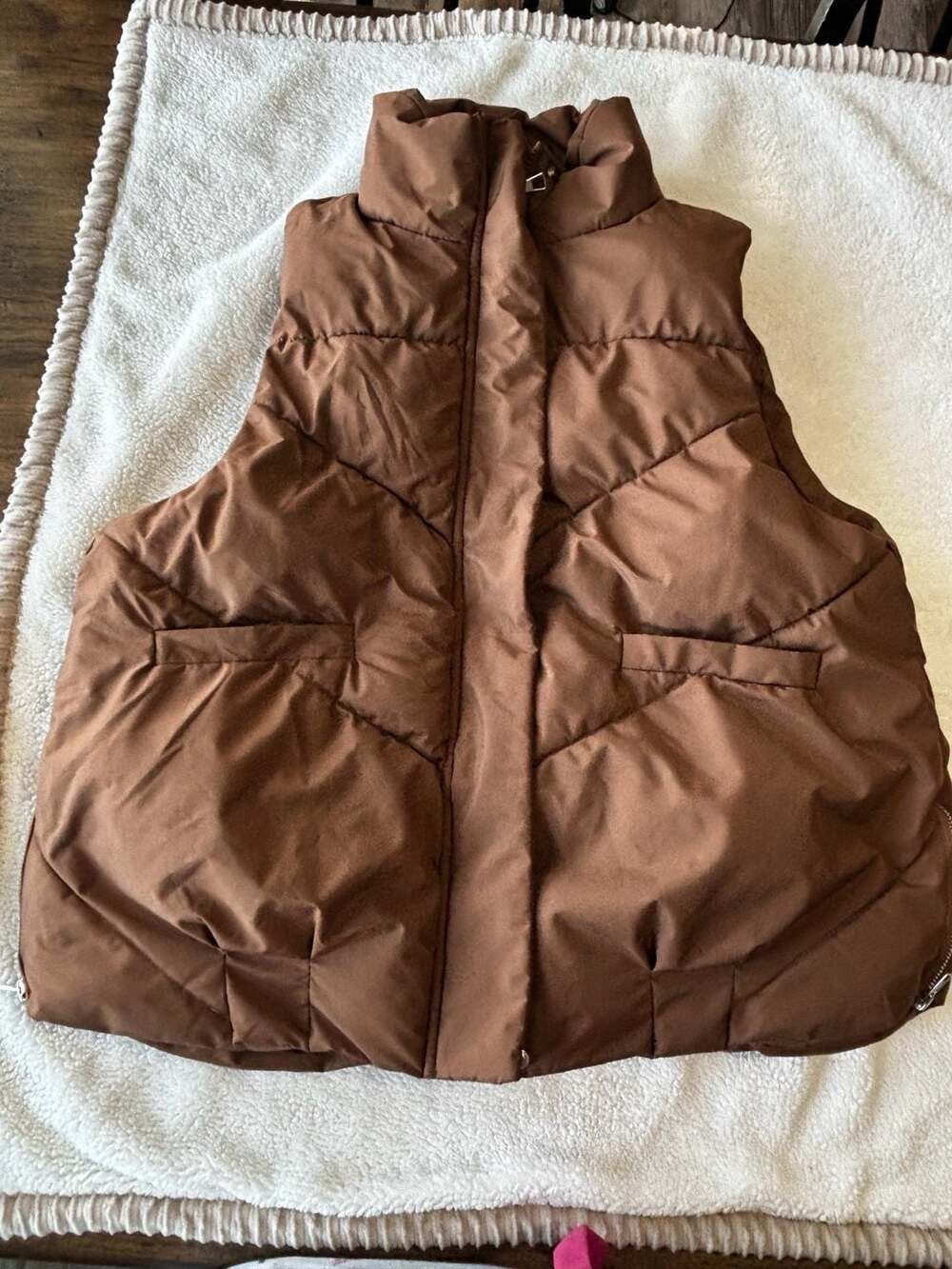 Katch Me Puffer Vest Size M Brown Quilted Winter